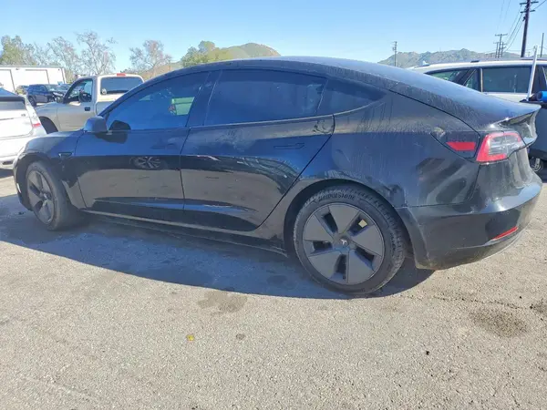 5YJ3E1EB1MF928342 2021 TESLA MODEL 3 - Image 2
