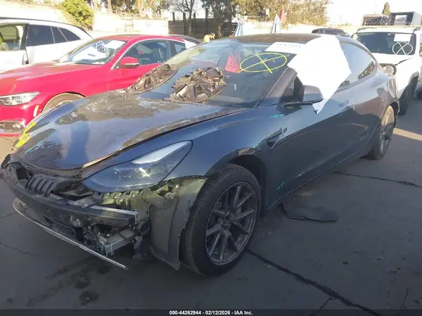 5YJ3E1EB1MF938451 2021 TESLA MODEL 3 - Image 2
