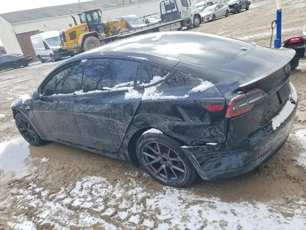 5YJ3E1EB1MF960952 2021 TESLA MODEL 3 - Image 2