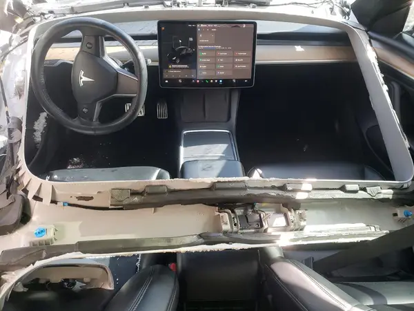 5YJ3E1EB1MF960952 2021 TESLA MODEL 3 - Image 8