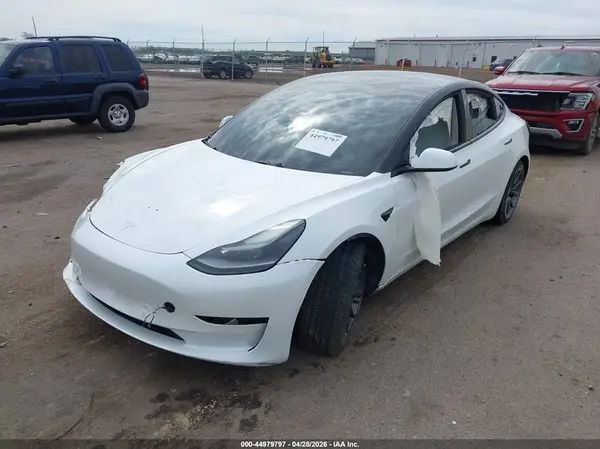 5YJ3E1EB1MF961017 2021 TESLA MODEL 3 - Image 2
