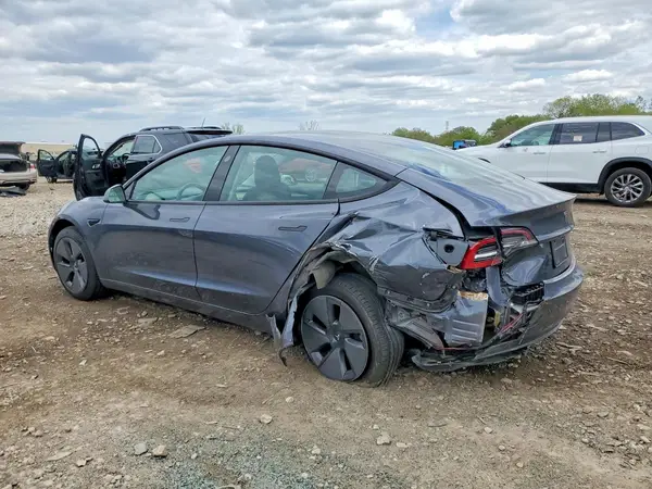 5YJ3E1EB1MF961857 2021 TESLA MODEL 3 - Image 2