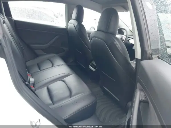 5YJ3E1EB1MF973992 2021 TESLA MODEL 3 - Image 8