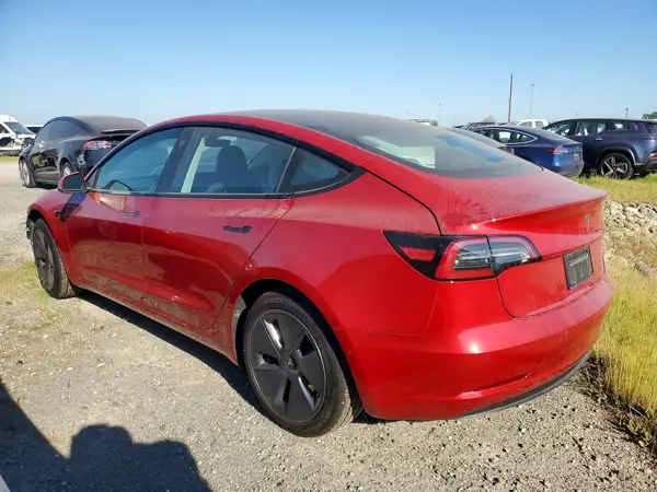 5YJ3E1EB1MF974110 2021 TESLA MODEL 3 - Image 2