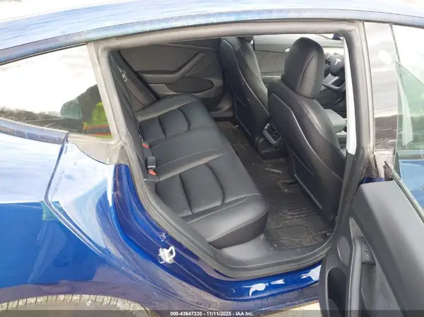 5YJ3E1EB1MF974477 2021 TESLA MODEL 3 - Image 8