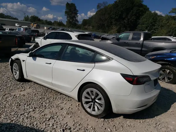 5YJ3E1EB1MF975239 2021 TESLA MODEL 3 - Image 2