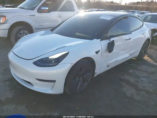 5YJ3E1EB1MF975788 2021 TESLA MODEL 3 - Image 2
