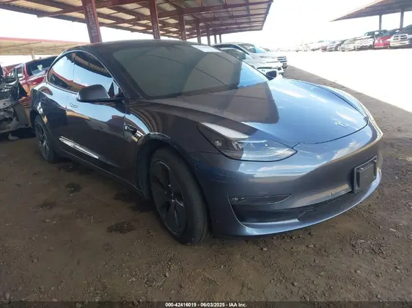 5YJ3E1EB1MF979663 2021 TESLA MODEL 3 - Image 1