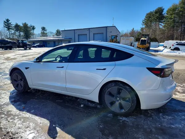 5YJ3E1EB1MF980067 2021 TESLA MODEL 3 - Image 2