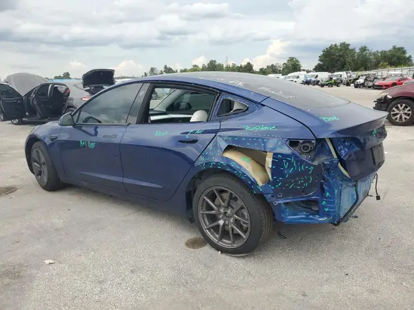 5YJ3E1EB1MF980599 2021 TESLA MODEL 3 - Image 2