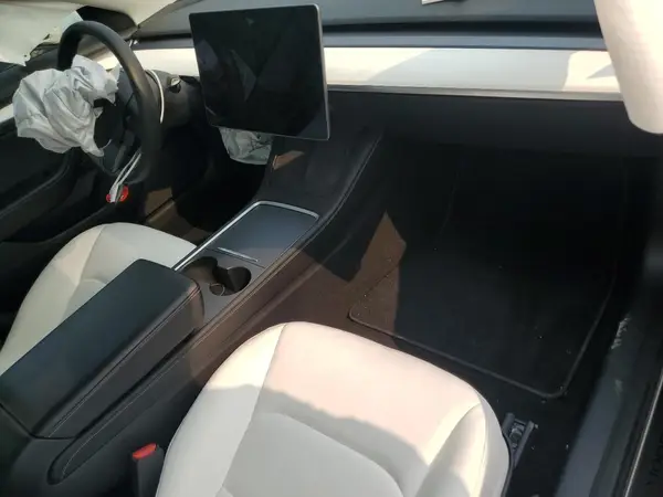 5YJ3E1EB1MF980621 2021 TESLA MODEL 3 - Image 8