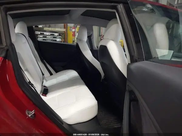 5YJ3E1EB1MF990341 2021 TESLA MODEL 3 - Image 8