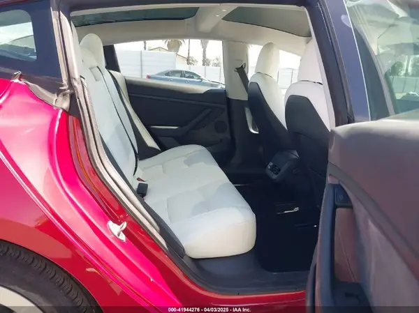 5YJ3E1EB1MF997208 2021 TESLA MODEL 3 - Image 8