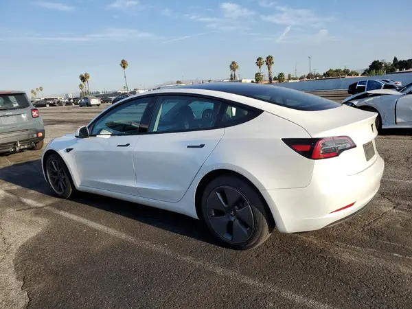 5YJ3E1EB1MF999055 2021 TESLA MODEL 3 - Image 2