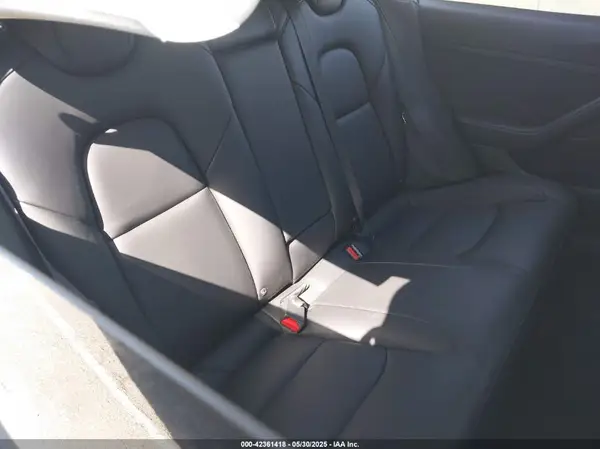 5YJ3E1EB1NF106433 2022 TESLA MODEL 3 - Image 8