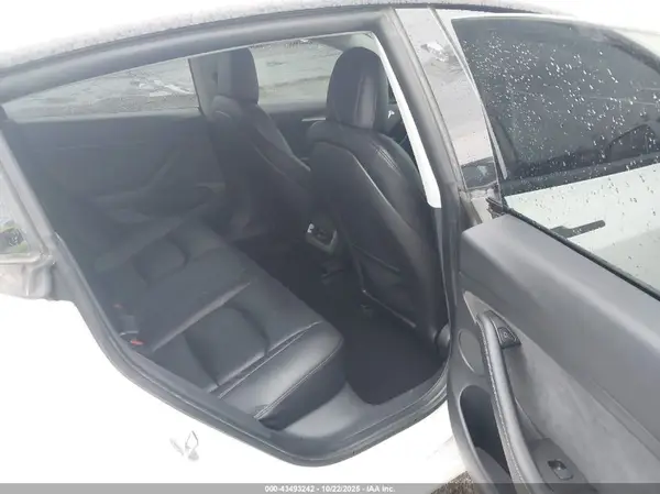 5YJ3E1EB1NF106514 2022 TESLA MODEL 3 - Image 8
