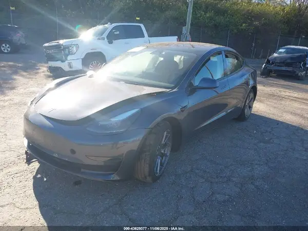 5YJ3E1EB1NF106688 2022 TESLA MODEL 3 - Image 2