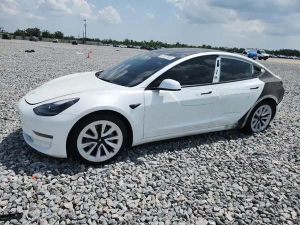 5YJ3E1EB1NF108926 2022 TESLA MODEL 3 - Image 1