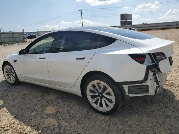 5YJ3E1EB1NF110403 2022 TESLA MODEL 3 - Image 2