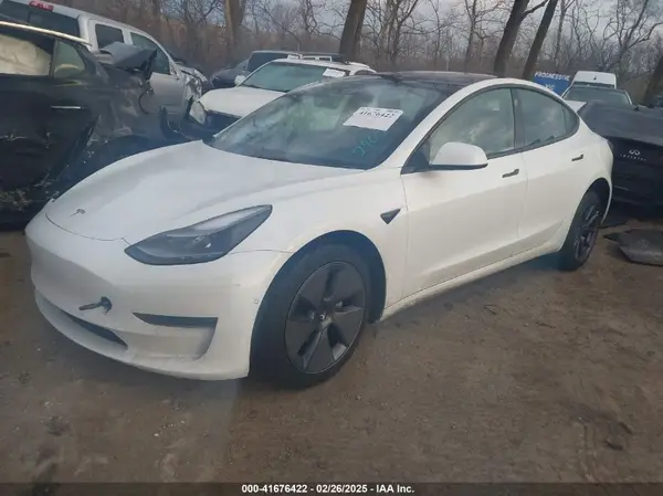 5YJ3E1EB1NF110675 2022 TESLA MODEL 3 - Image 2