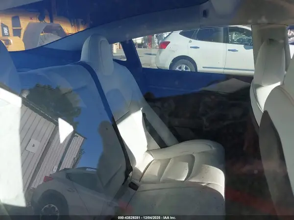 5YJ3E1EB1NF114919 2022 TESLA MODEL 3 - Image 8