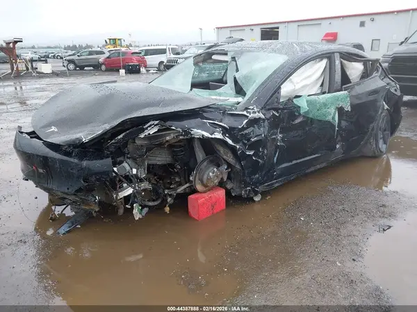 5YJ3E1EB1NF118792 2022 TESLA MODEL 3 - Image 2