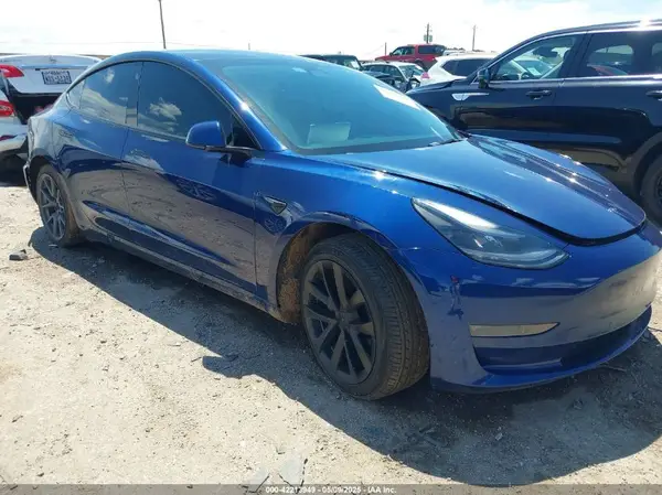 5YJ3E1EB1NF119215 2022 TESLA MODEL 3 - Image 1