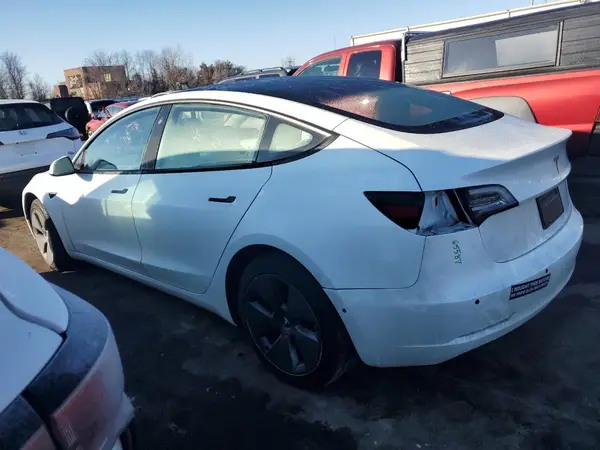 5YJ3E1EB1NF120607 2022 TESLA MODEL 3 - Image 2