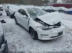 5YJ3E1EB1NF123586 2022 TESLA MODEL 3