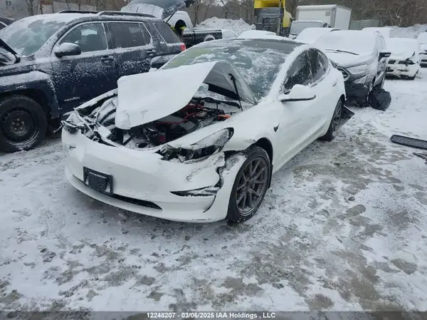 5YJ3E1EB1NF123586 2022 TESLA MODEL 3 - Image 2