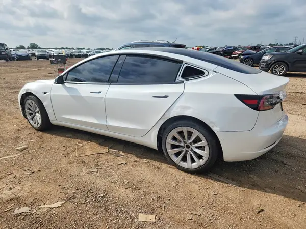 5YJ3E1EB1NF124656 2022 TESLA MODEL 3 - Image 2