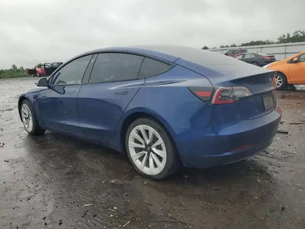 5YJ3E1EB1NF126620 2022 TESLA MODEL 3 - Image 2