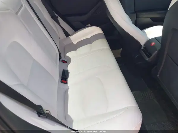 5YJ3E1EB1NF131137 2022 TESLA MODEL 3 - Image 8