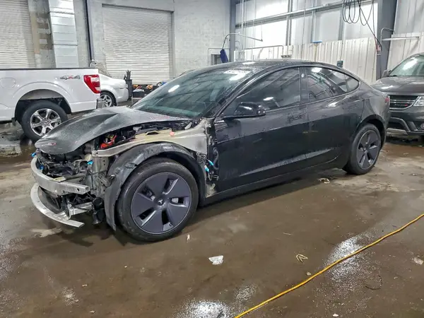 5YJ3E1EB1NF132353 2022 TESLA MODEL 3 - Image 1