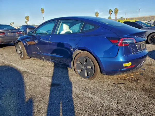 5YJ3E1EB1NF133177 2022 TESLA MODEL 3 - Image 2