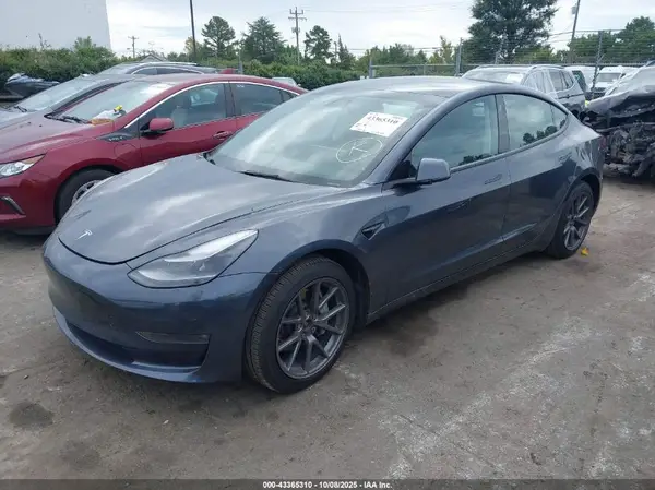 5YJ3E1EB1NF133342 2022 TESLA MODEL 3 - Image 2