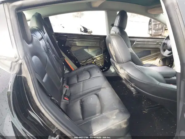 5YJ3E1EB1NF133969 2022 TESLA MODEL 3 - Image 8