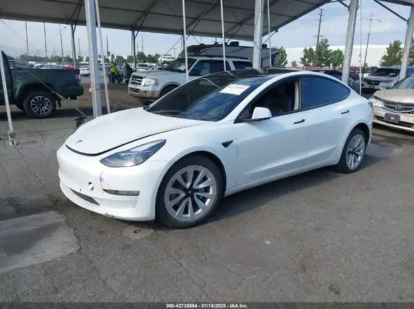 5YJ3E1EB1NF143580 2022 TESLA MODEL 3 - Image 2