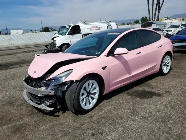 5YJ3E1EB1NF151713 2022 TESLA MODEL 3 - Image 1