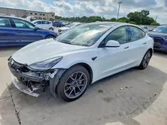 5YJ3E1EB1NF152439 2022 TESLA MODEL 3