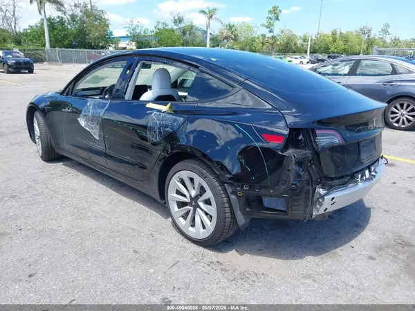 5YJ3E1EB1NF154188 2022 TESLA MODEL 3 - Image 1