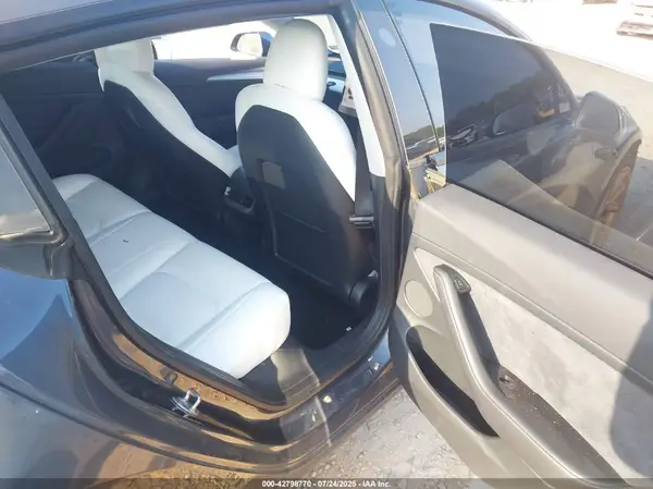 5YJ3E1EB1NF154191 2022 TESLA MODEL 3 - Image 8