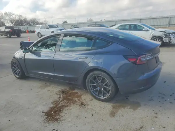5YJ3E1EB1NF156037 2022 TESLA MODEL 3 - Image 2