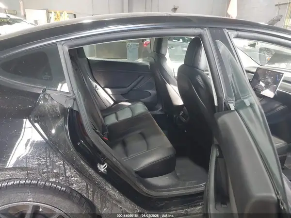 5YJ3E1EB1NF160511 2022 TESLA MODEL 3 - Image 8