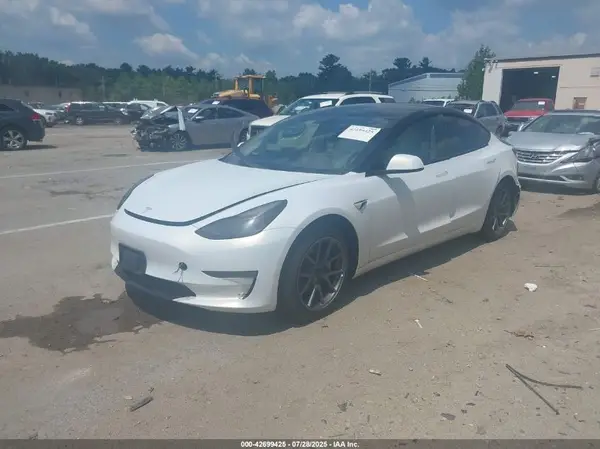 5YJ3E1EB1NF163490 2022 TESLA MODEL 3 - Image 2