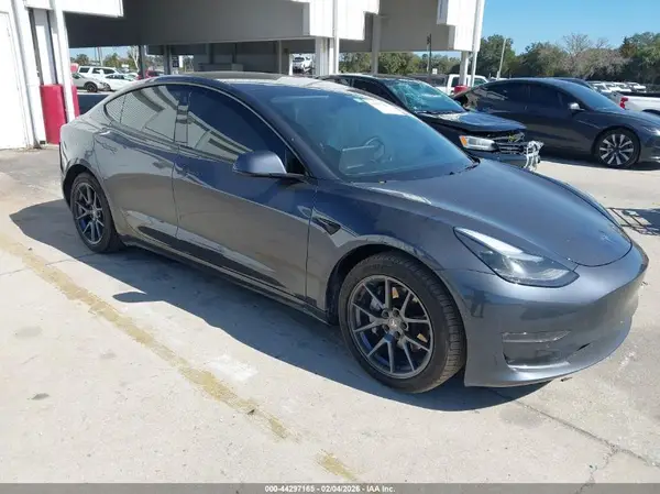 5YJ3E1EB1NF169130 2022 TESLA MODEL 3 - Image 1