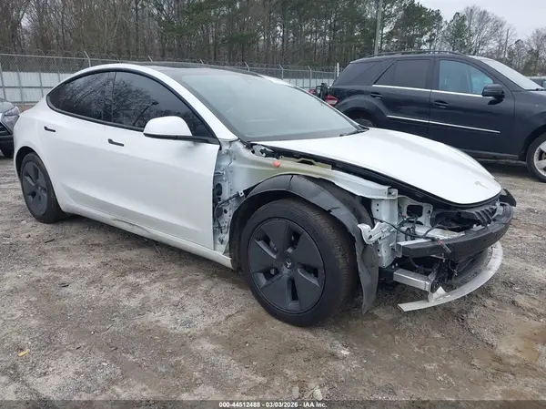 5YJ3E1EB1NF171394 2022 TESLA MODEL 3 - Image 1