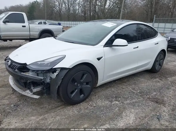 5YJ3E1EB1NF171394 2022 TESLA MODEL 3 - Image 2