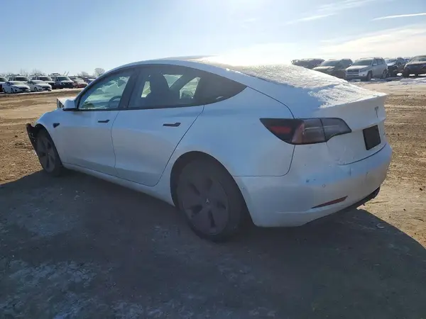 5YJ3E1EB1NF173775 2022 TESLA MODEL 3 - Image 2