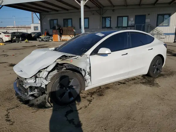 5YJ3E1EB1NF174764 2022 TESLA MODEL 3 - Image 1